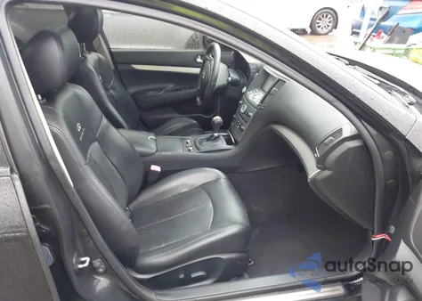 2010 Infiniti G37X z USA, uszkodzony, nr VIN JN1CV6ARXAM450055